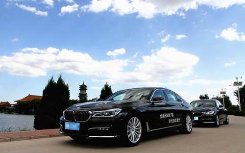 勞斯萊斯在上一代BMW7系轎車F01衍生的平臺上構建了Ghost