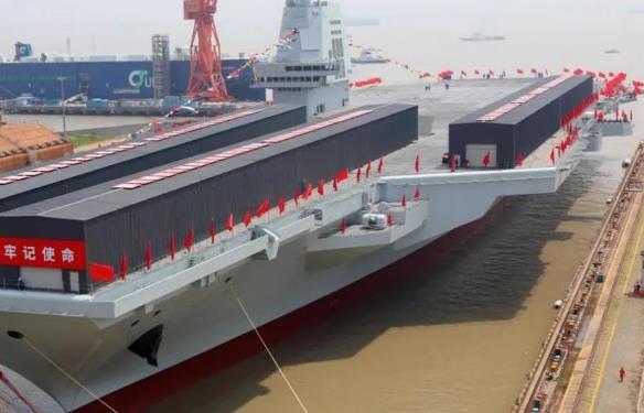 人民海軍迎來三航母時代！福建艦預計下半年進行海試