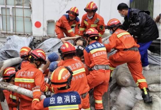 揭秘壓塌中學體育館的珍珠巖：建筑業(yè)專家解析事故原因與責任追究