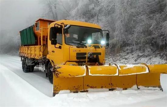 雪后暢行無阻，張家界武陵源景區(qū)環(huán)?？瓦\(yùn)人保障游客暢游美景